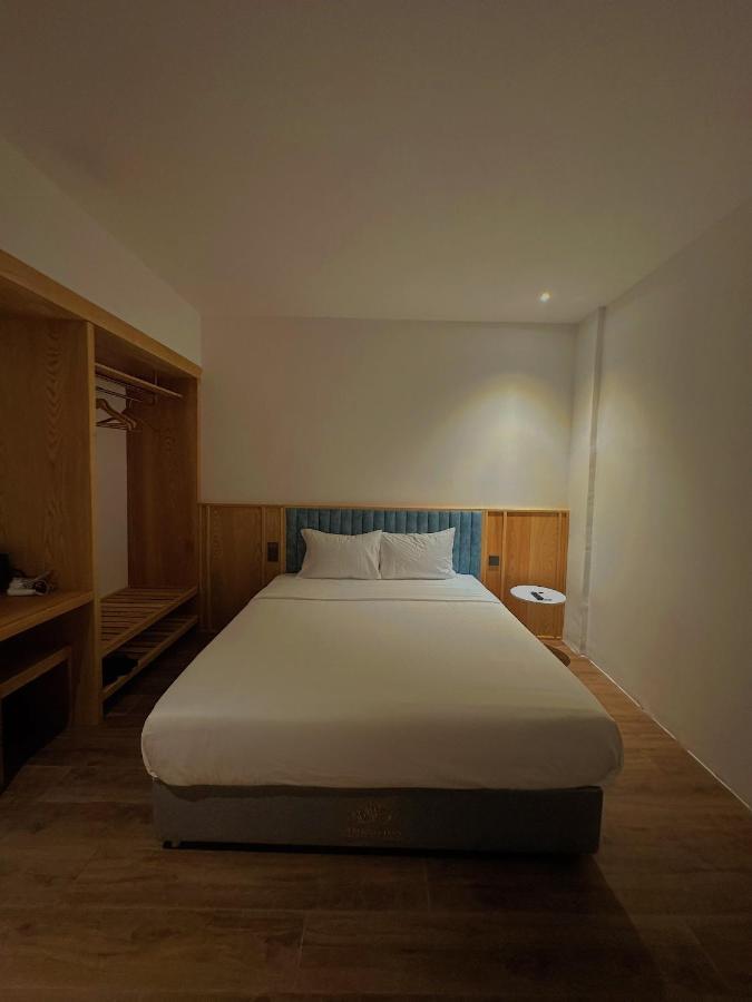 Haven Hut Hotel Ho Chi Minh City Exterior photo