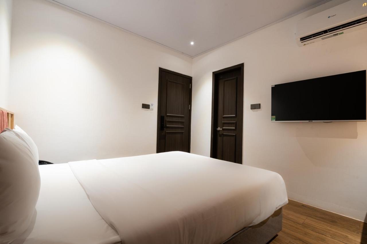 Haven Hut Hotel Ho Chi Minh City Exterior photo